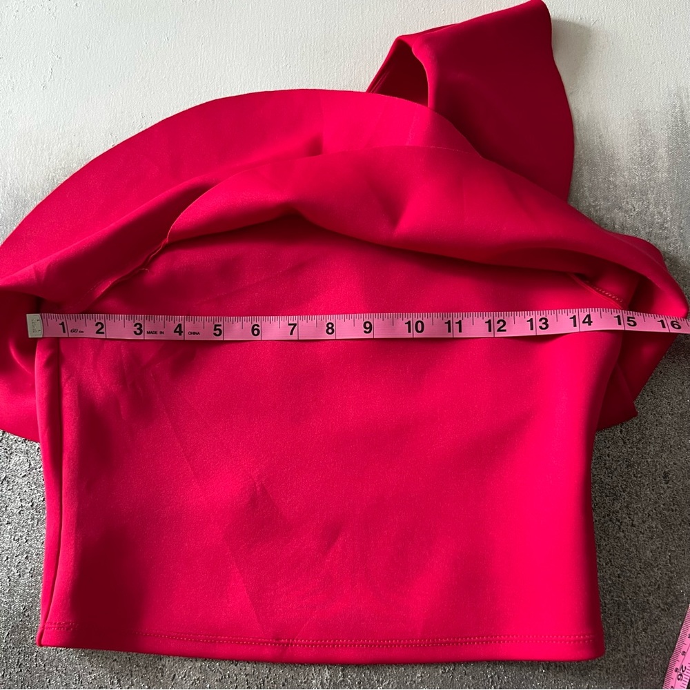 Guess Raspberry Red One Shoulder Ruffled Party Crop Top - Picture 5 of 9
